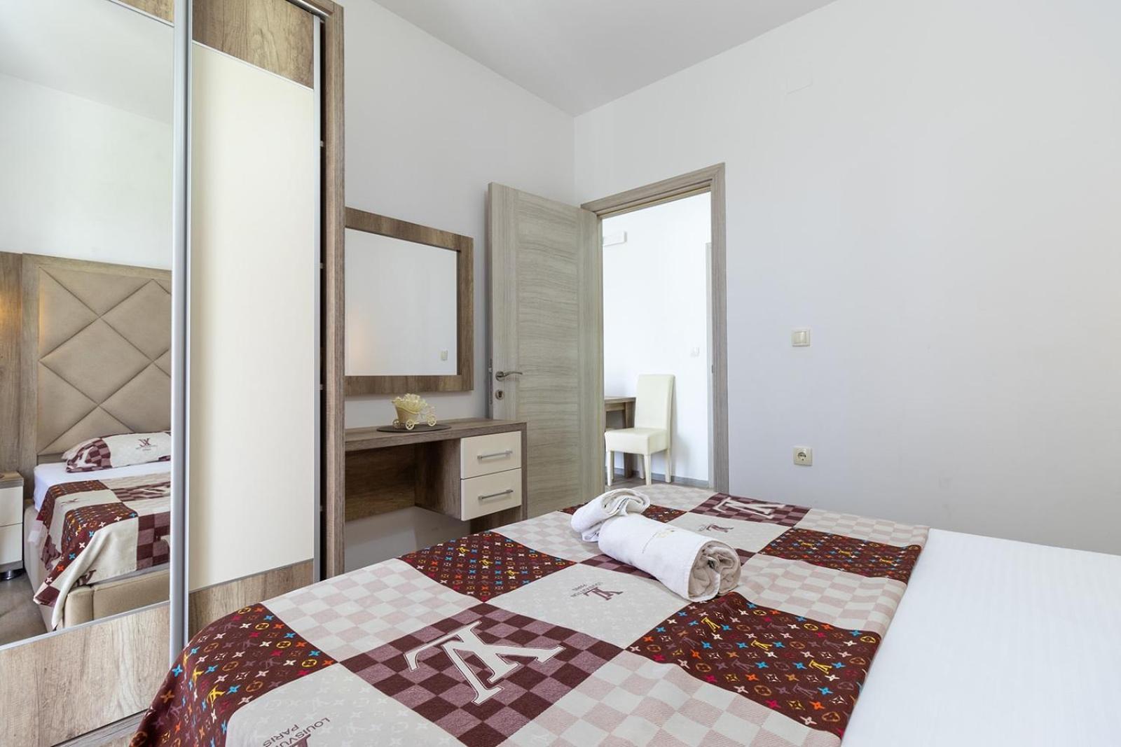 Demiri Apartments Улцинь Екстер'єр фото