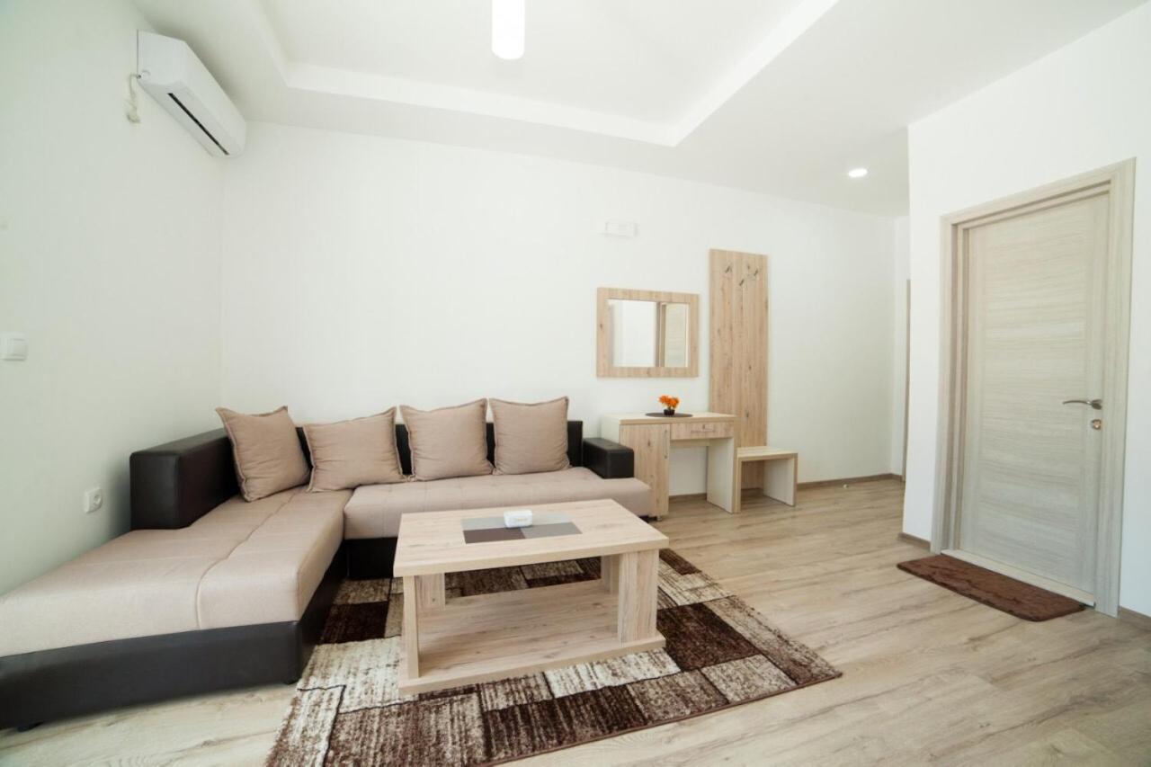 Demiri Apartments Улцинь Екстер'єр фото